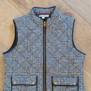 woman's puffer vest, Catherine Malandrino, size large, black and white